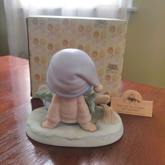 1989 Precious moments figurine-"Don't Let The Holidays Get You Down" - Picture 2 of 8